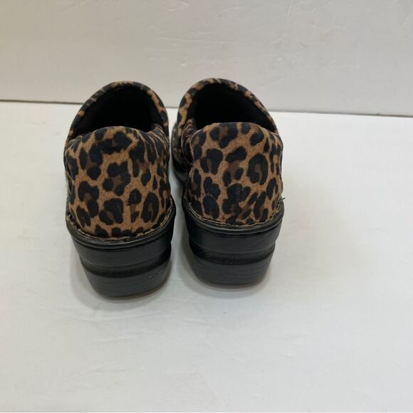 BOC BORN CONCEPT KALIMA SUEDE LEATHER COMFORT CLOGS IN LEOPARD PRINT - Picture 6 of 8